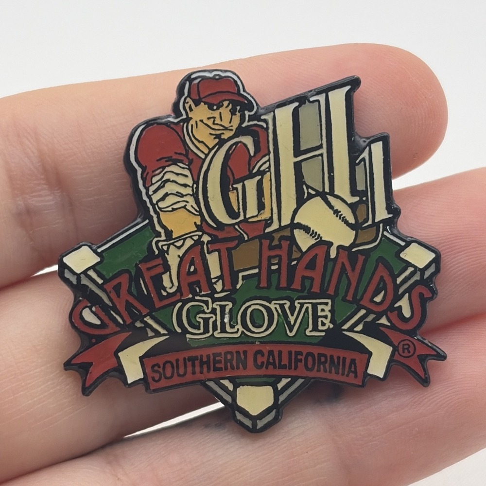 Great Hands Glove Southern California Baseball GH1 Lapel Hat Pin